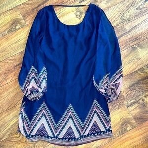 𝅺JOLT Cold Arm Dress Size Small